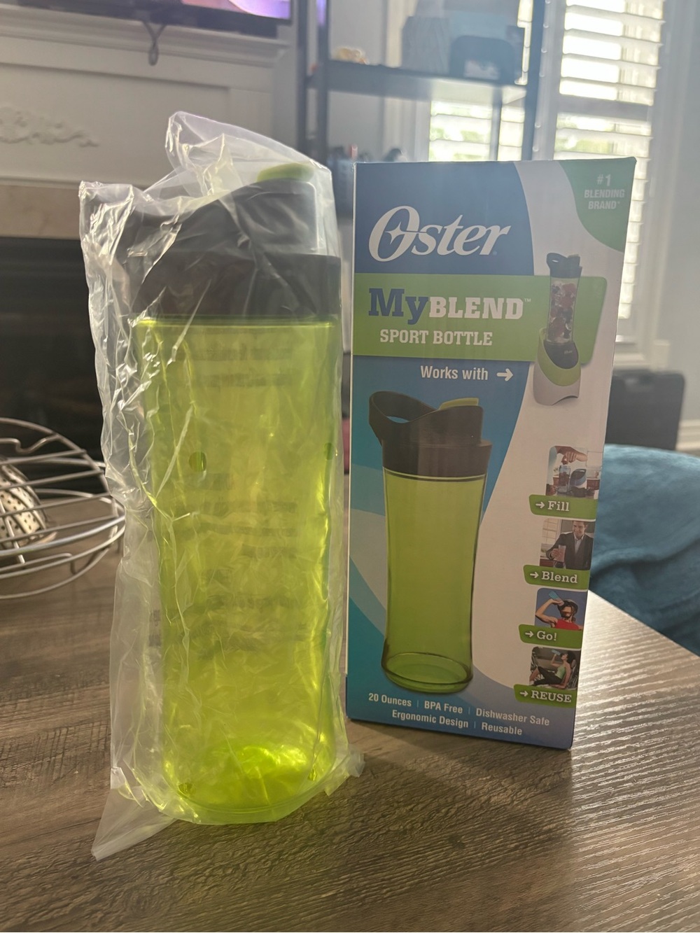 BNIB Oster MyBlend Sport Bottle BPA Free 20 Ounces - Green